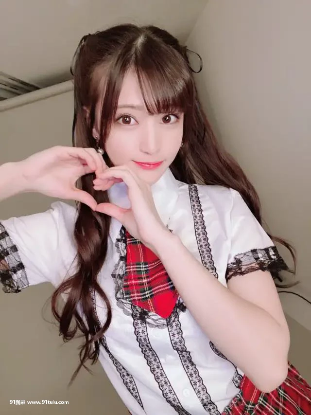 网络热门美少女 [20P][4 6 インチ 写真]